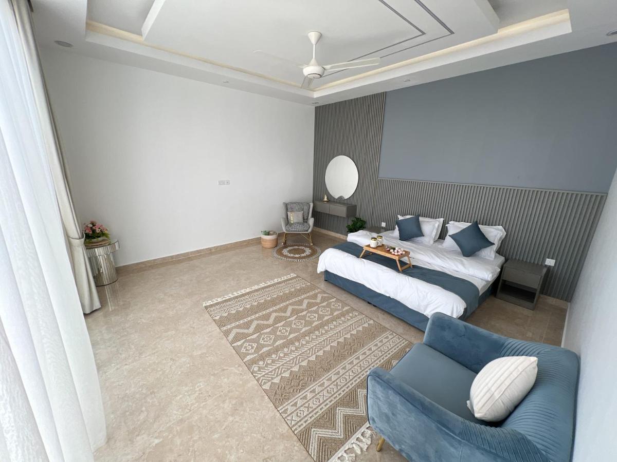 R61 Sunrise Homestay *
